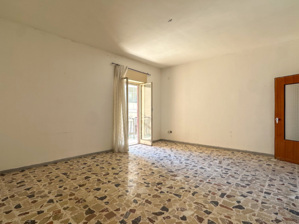 Ampio quadrilocale 141 m2 con ascensore a Siracusa